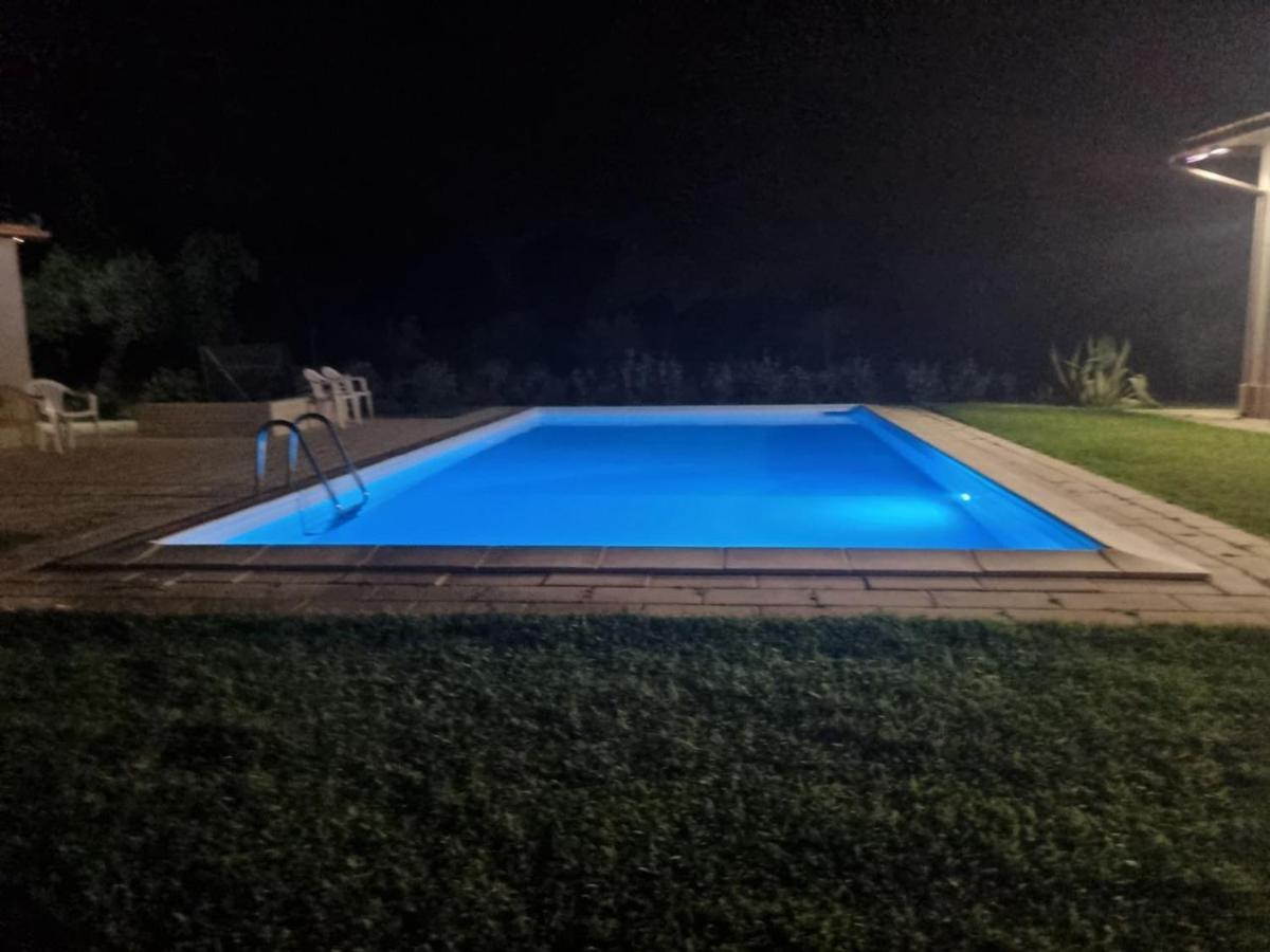 Accogliente Villa Con Piscina กัลตาจีโรเน ภายนอก รูปภาพ