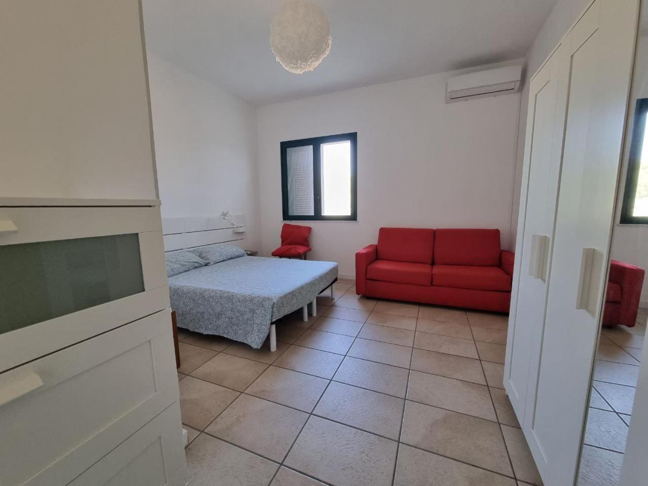 Accogliente Villa Con Piscina กัลตาจีโรเน ภายนอก รูปภาพ