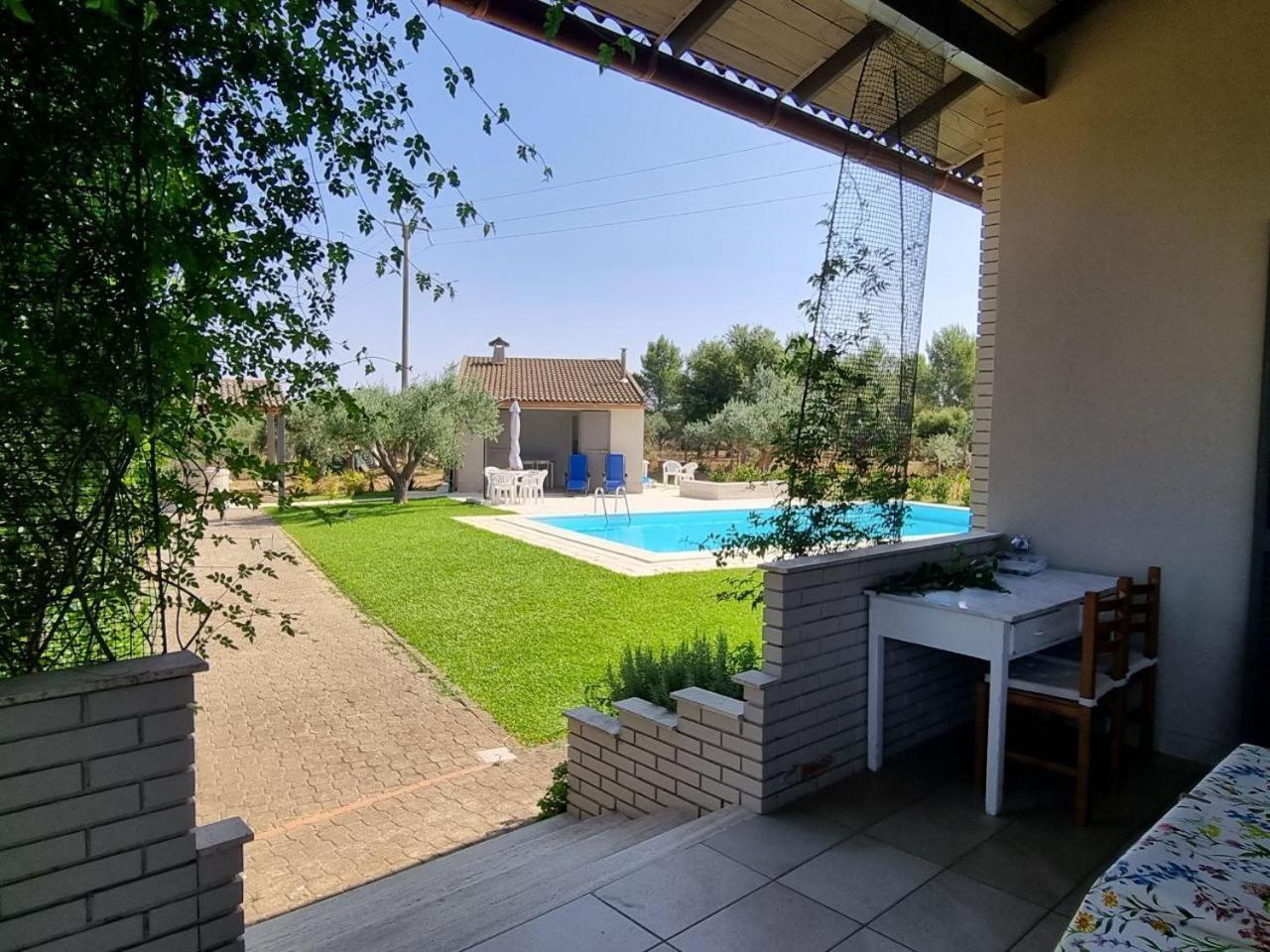 Accogliente Villa Con Piscina กัลตาจีโรเน ภายนอก รูปภาพ