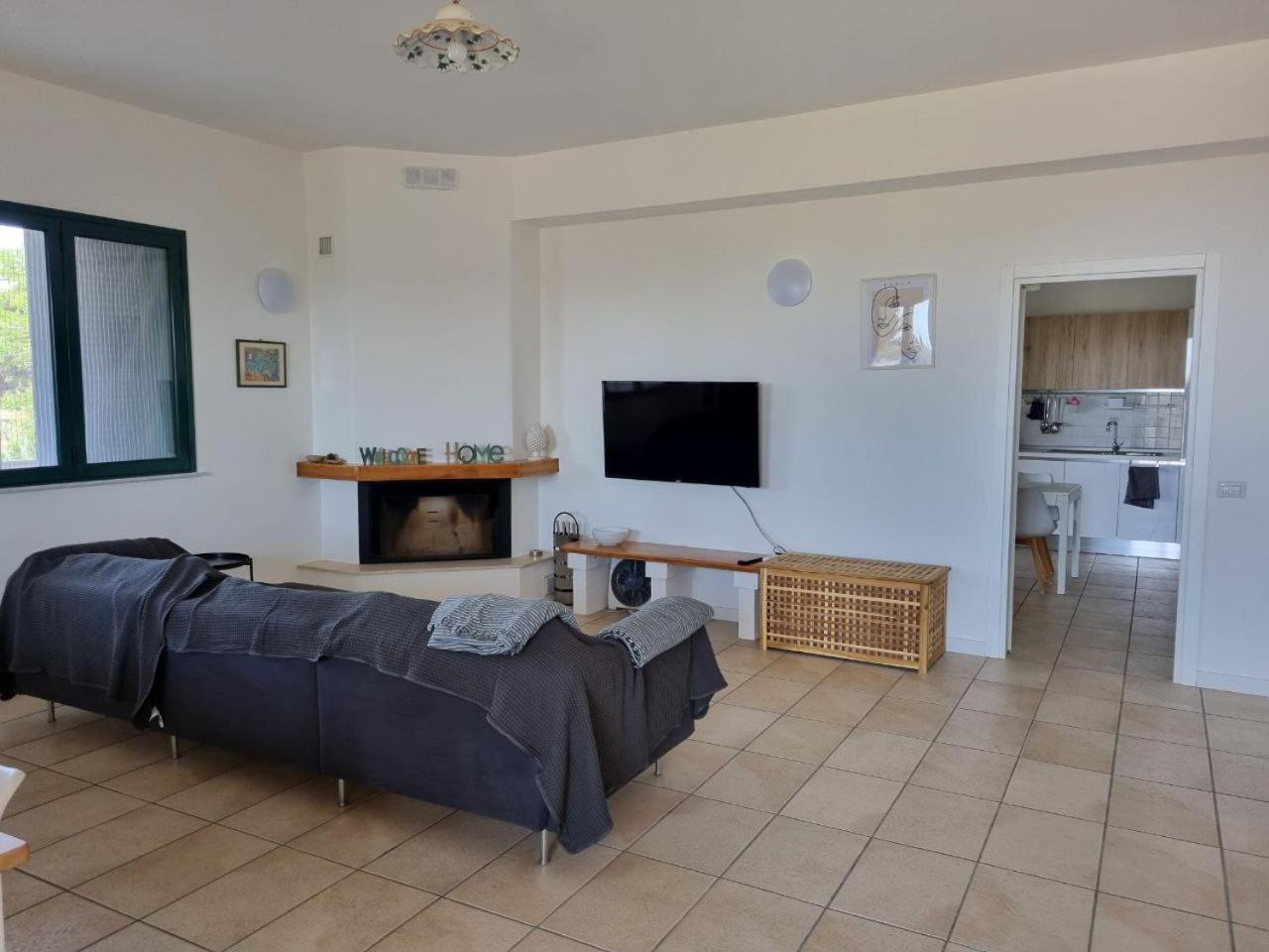 Accogliente Villa Con Piscina กัลตาจีโรเน ภายนอก รูปภาพ