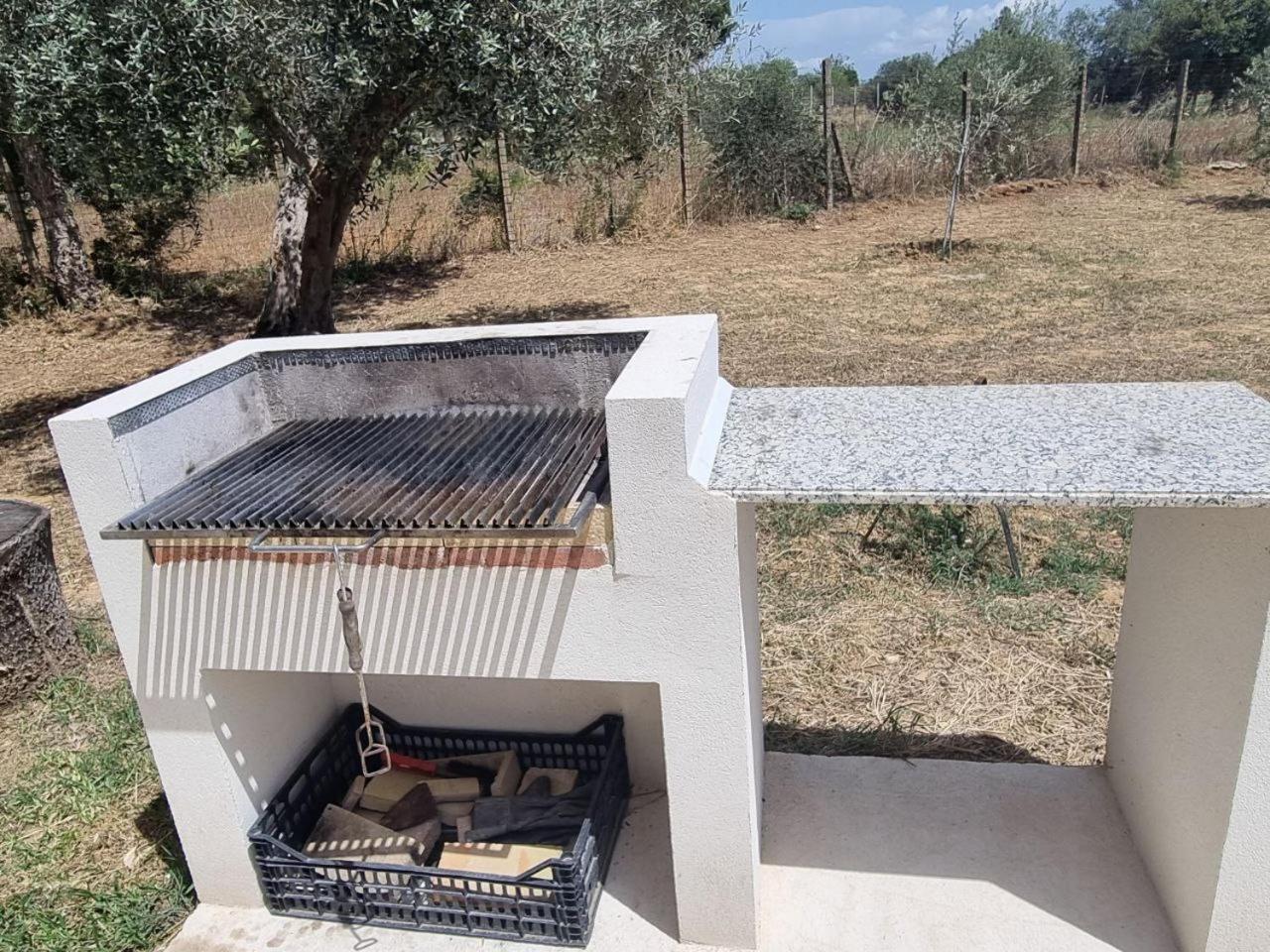 Accogliente Villa Con Piscina กัลตาจีโรเน ภายนอก รูปภาพ